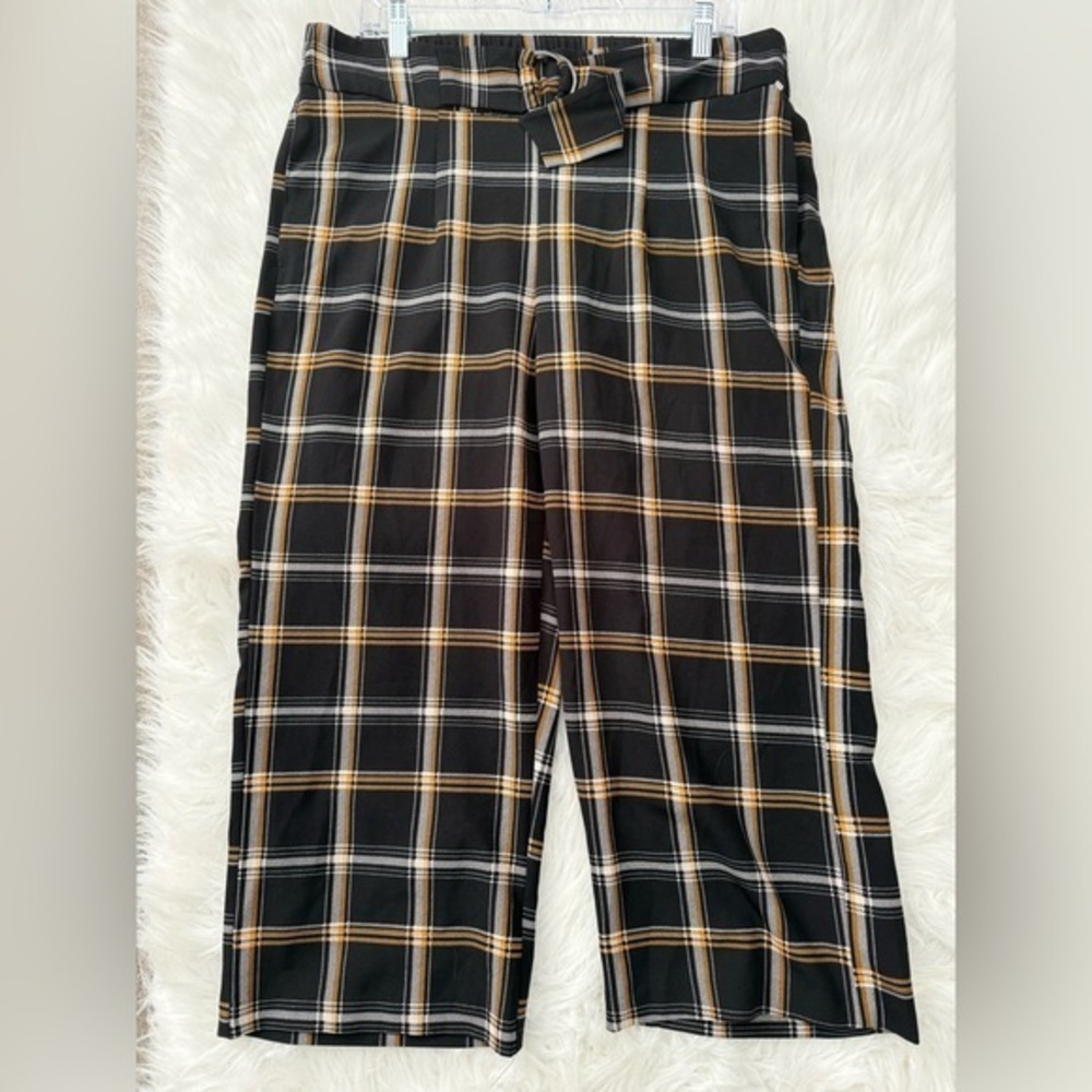 Soho Apparel black and yellow plaid ankle pants with a d-ring belt closure